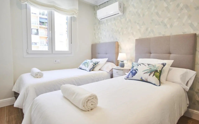 Arjona Riverside Central Deluxe by Valcambre