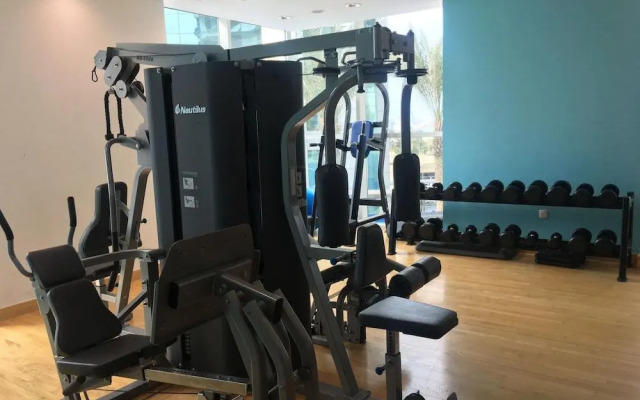 B027 - Spacious 1BR in Botanica Tower