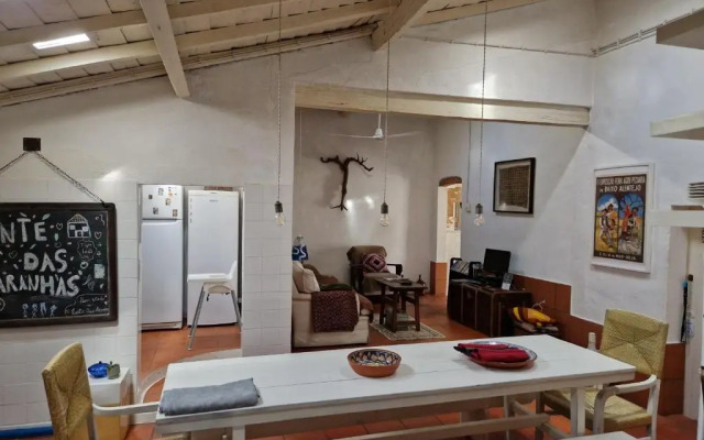 Monte das Aranhas Country House