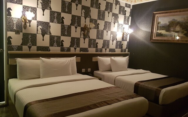 De Kpmj Boutique Hotel