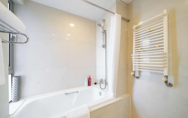 Tyms  3BR 2BA Apt Near Metro