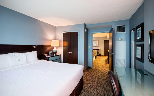 Crowne Plaza Lombard Downers Grove by IHG
