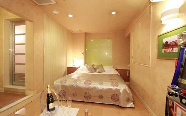Restay Mito - Adults Only