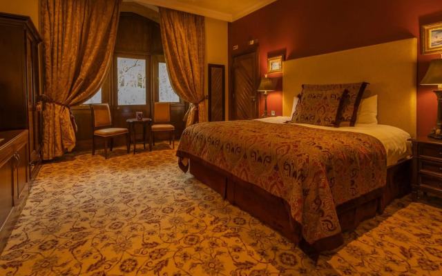 Lough Rynn Castle