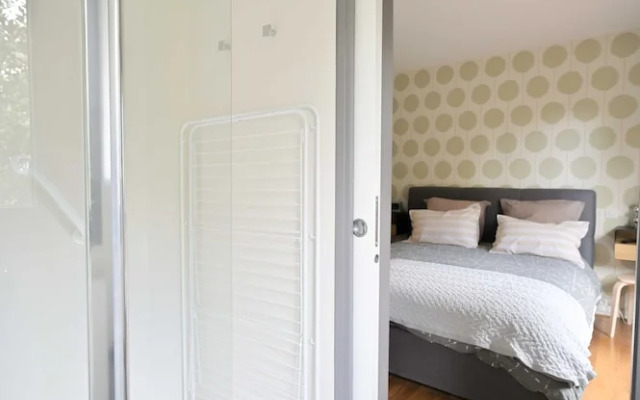 Very Nice Apartment With Balcony - 4p/1br - 600m From the Beach