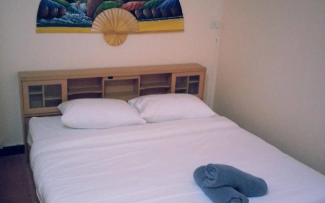 OYO 963 Sunshine Guesthouse
