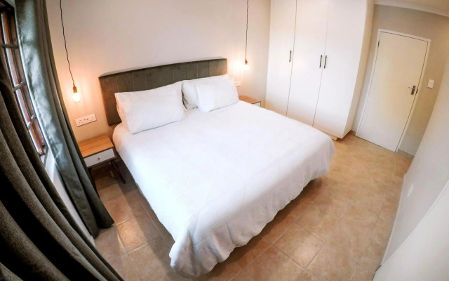 Strelitzia Apartments