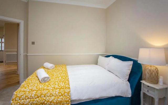 Georgian Garden Apartment - Central Bath