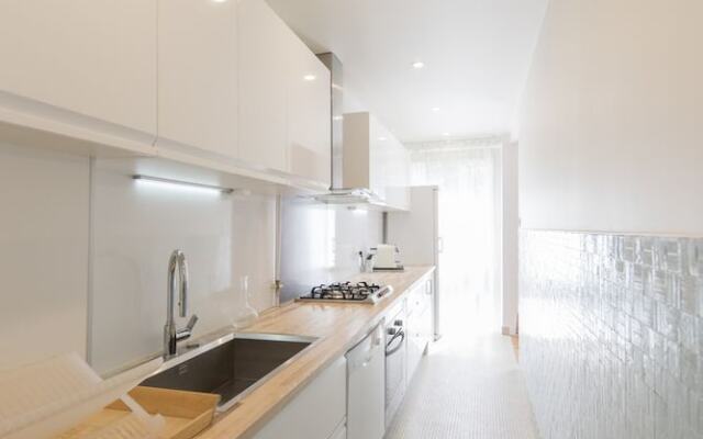 Luxembourg Gardens Hideaway