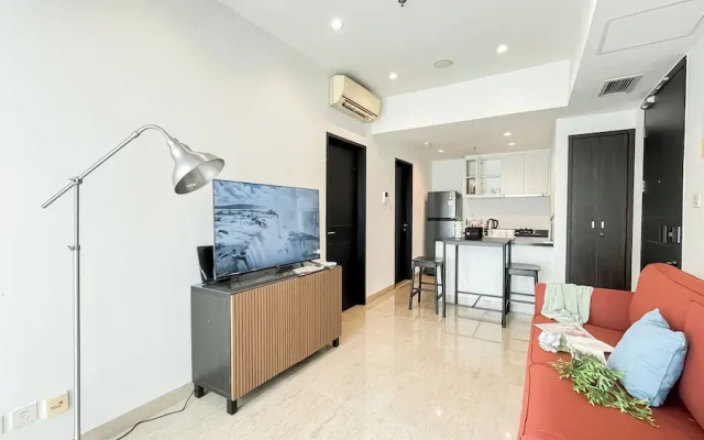 White Toned And Modern 1Br At Branz Bsd City Apartment