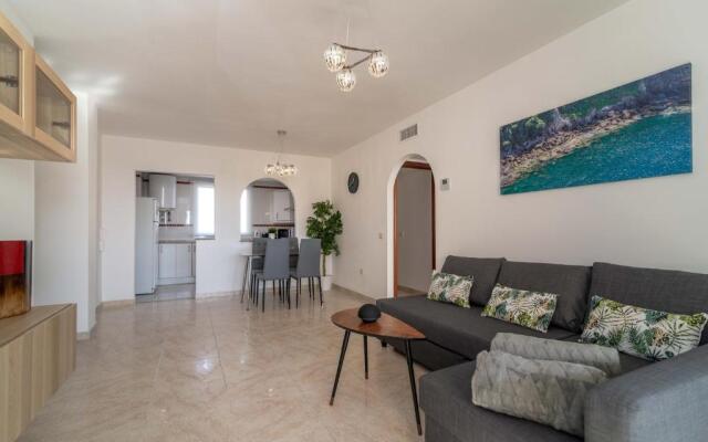N&A Golondrinas Recently Renovated 2bdr Apt