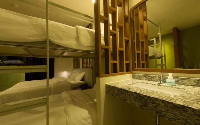 ZEN Rooms Ratchadaphisek Soi 17