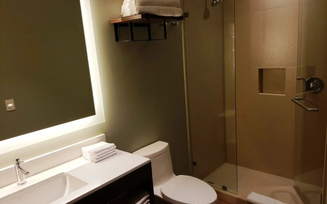 Staybridge Suites Guadalajara Novena by IHG