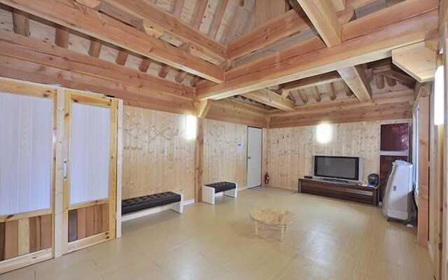 Yongin Yejik Hanok Pension