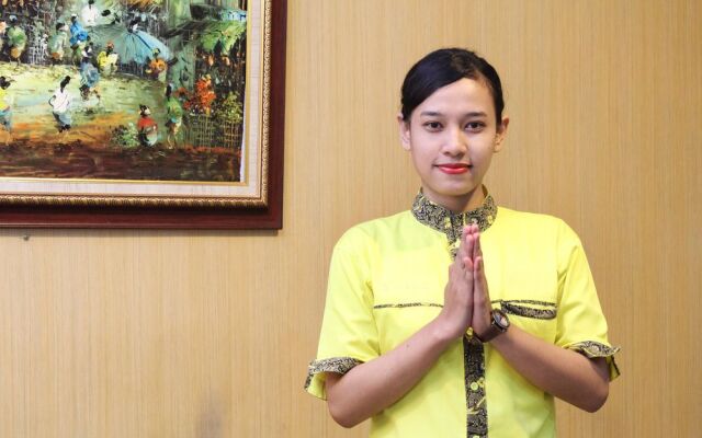 Airy Stasiun Jakarta Kota Mangga Dua Raya 24 Jakarta