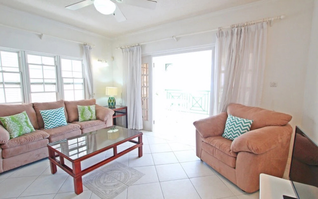 Leith Court Beachfront Apartments