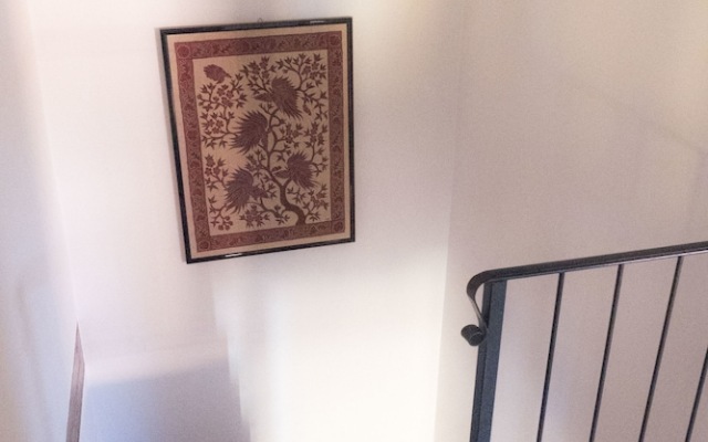 Large and Cozy Apartment on two Levels