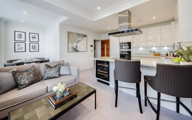 Classy 2 Bedroom Apartment By The Thames