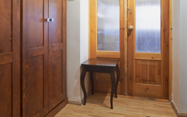 Regina House- sv. Mikalojaus 13