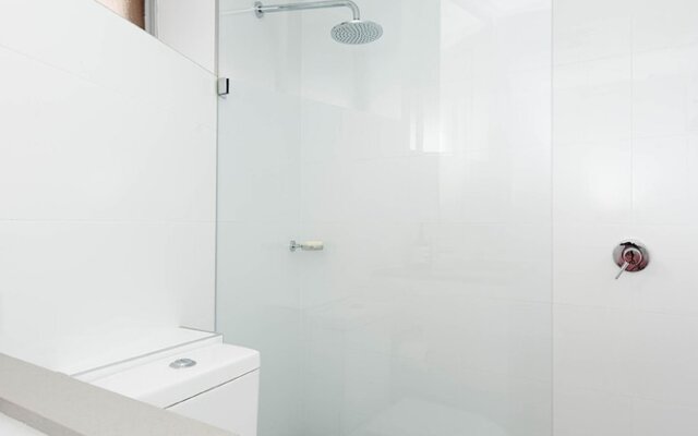 Right on Bondi H340