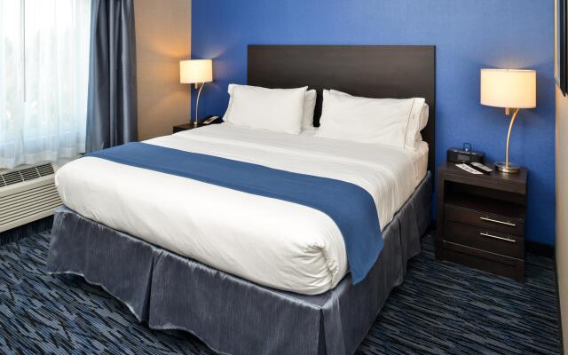 Holiday Inn Express Hotel & Suites Peekskill -Lower Hudson Valley, an IHG Hotel