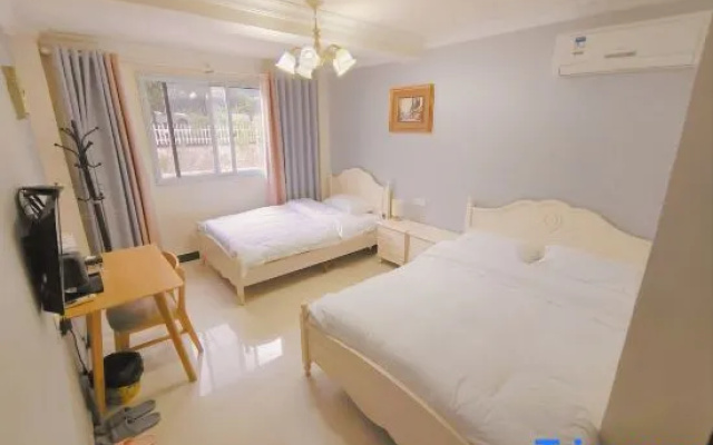 Kaili Mid-Levels Time Hotel