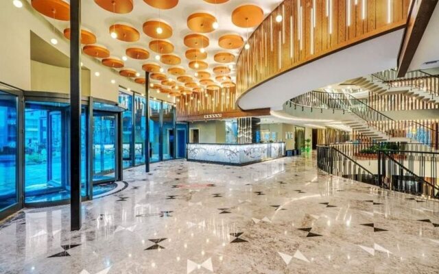 Arnor De Luxe Hotel
