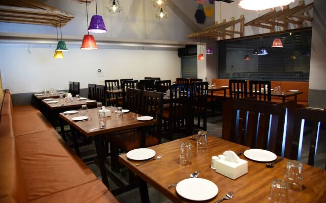Hotel Pushpak Satara