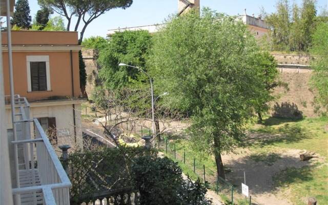 Comfortable Trastevere Apartment, Wifi, Parking