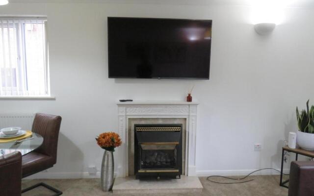 Remarkable and Perfect 3 Bed House in Nottingham