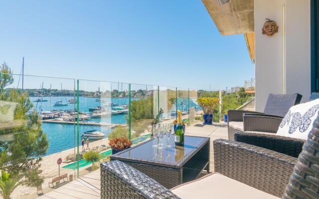 LLEVANT  - Apartment with sea views in Portocolom. Free WiFi