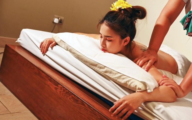 Meshal Hotel & Spa