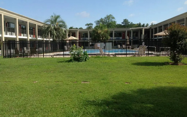 Days Inn Tallahassee-Government Center