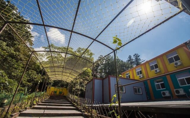 Yushow Library Villa