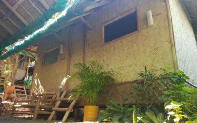 Bahay Kawayan Backpackers Inn