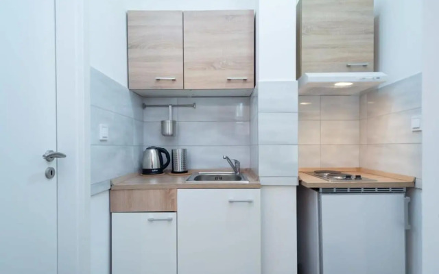 Modern stylish studio at central location