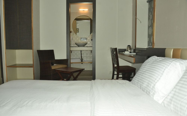 Hotel Aura