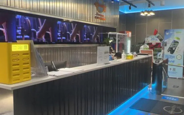 Lechao Hotel (Shanghai People's Square Changzheng Hospital)