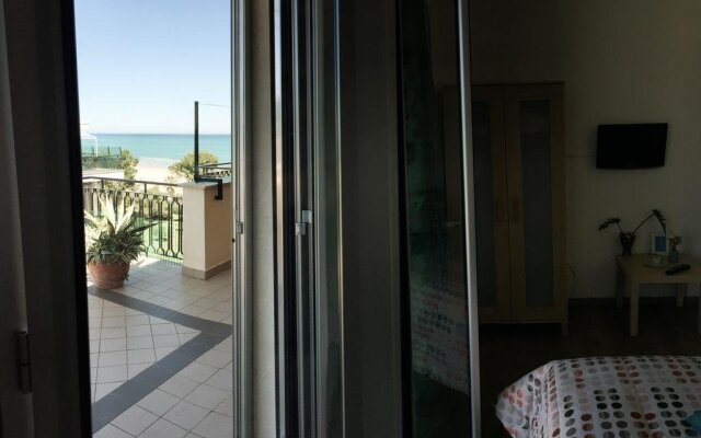 DAnnunzio  Cascella Bed  Breakfast