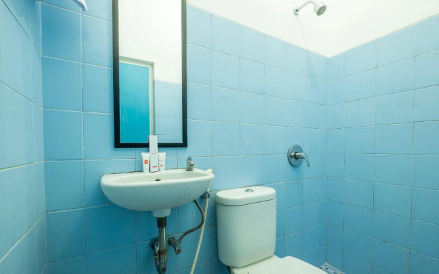 OYO 1460 Anyelir Residence