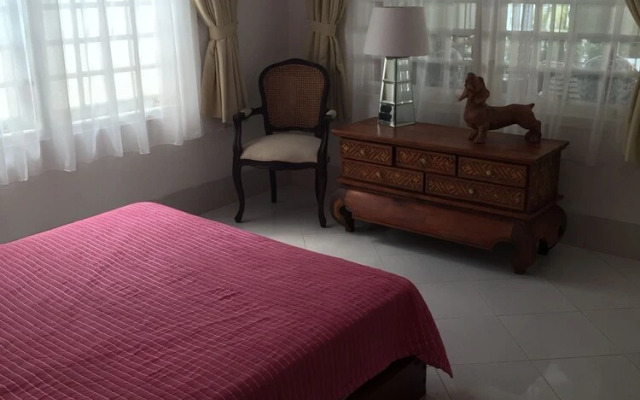 Yogyakarta Tropicana Villa