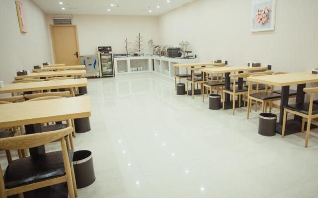 GreenTree Inn Nantong Development Zone Country Gar