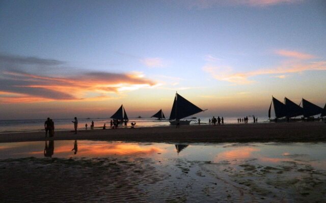 Two Seasons Boracay Resort