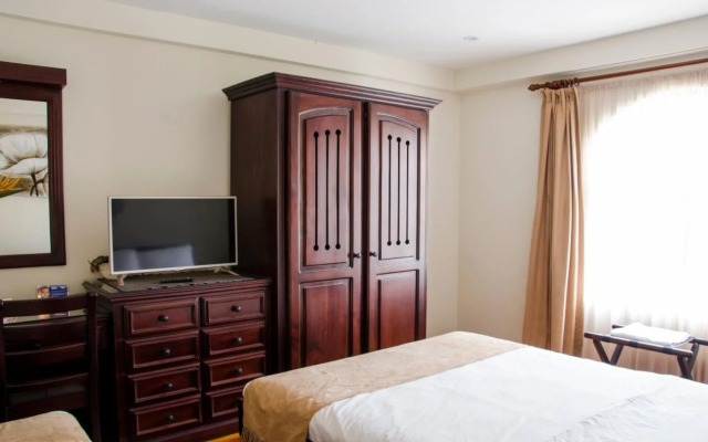 Hotel Plaza Real Suites & Apartments