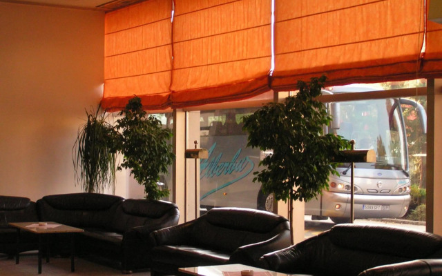 Hotel Tristar