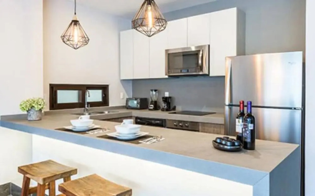 Bright full furnished 2 bedrooms