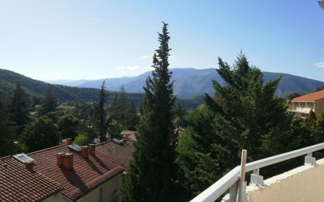 Studio in Vernet-les-bains, With Wonderful Mountain View - 30 km From