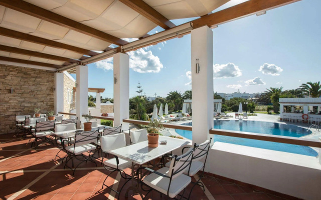 Porto Naxos Hotel