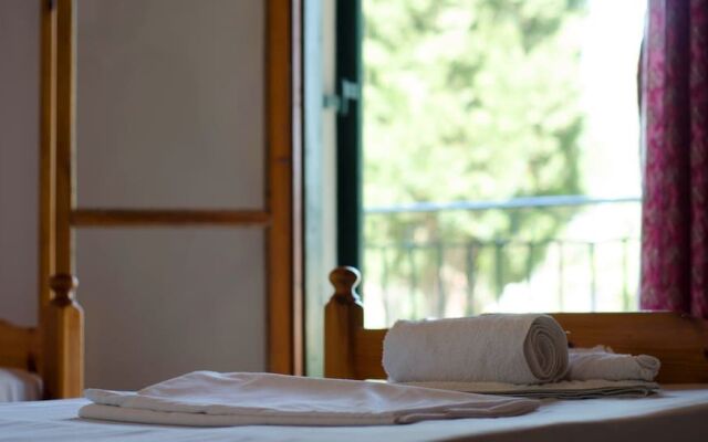 Pyla Rooms