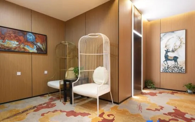 Waiting Hotel (Jingdezhen People's Square)